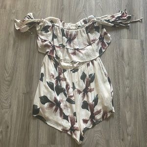 American Eagle Romper